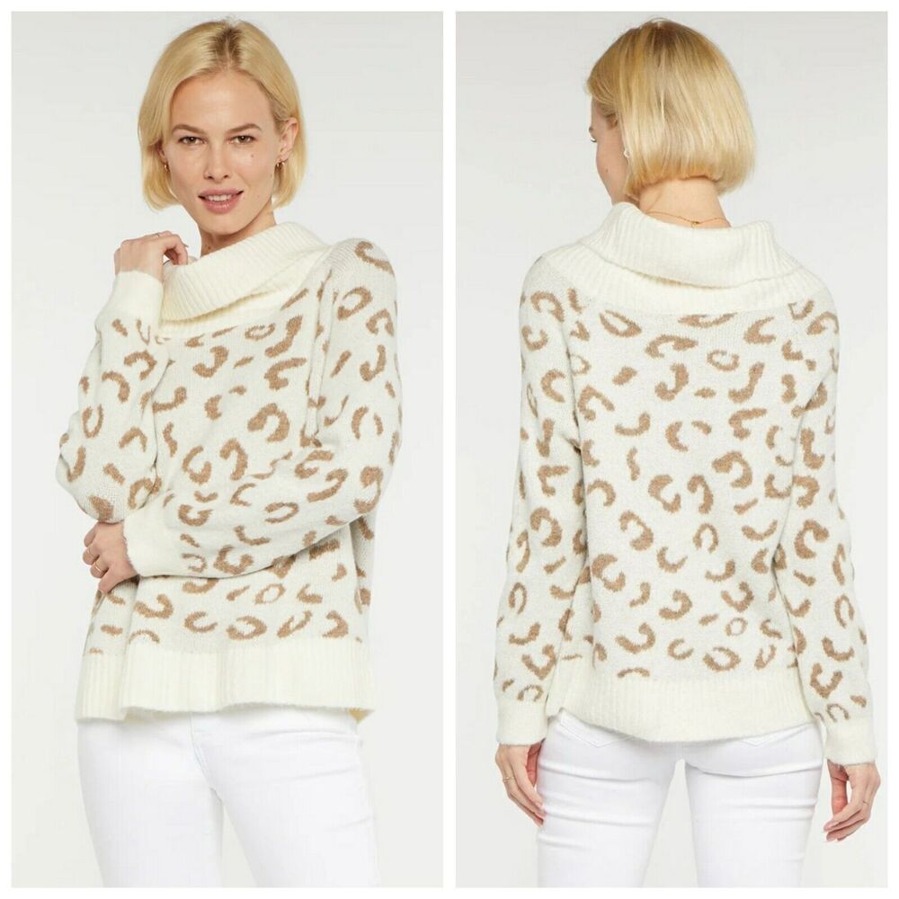 NYDJ  Chunky Cow Neck Cream Chetah Size Small Oversized Cozy Cotton Blend